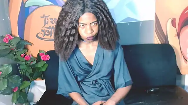 Snapshot of Ebonystormxxx chatting on 10.13.25 Ebonystormxxx online show from 10.13.25