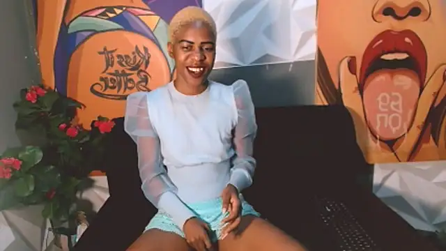 Snapshot of Ebonystormxxx chatting on 10.24.25 Ebonystormxxx online show from 10.24.25