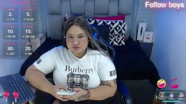 Snapshot of evelin_zaens chatting on 10.03.25 evelin zaens online show from 10.03.25