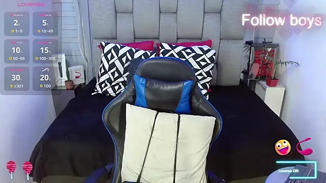 Snapshot of evelin_zaens chatting on 11.09.25 evelin zaens online show from 11.09.25