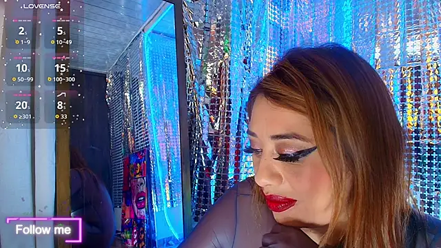 LatexDevil Blondie online show from 11.14.25