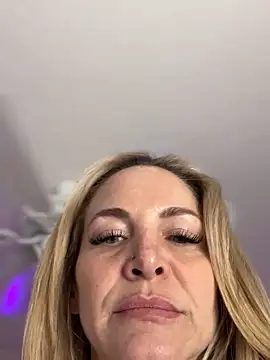 MessyNastyQueen online show from 12.12.24