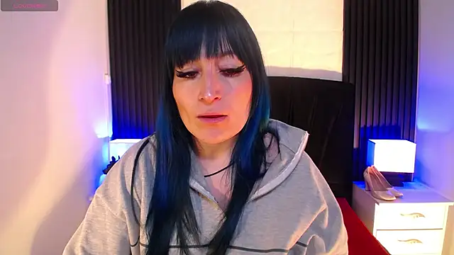 alicia moom online show from 12.19.25