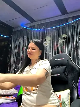 KikiXRed online show from 04.01.26