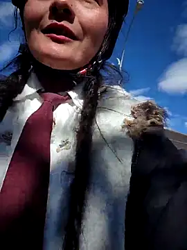 Snapshot of bellapaty chatting on 10.11.25 bellapaty online show from 10.11.25