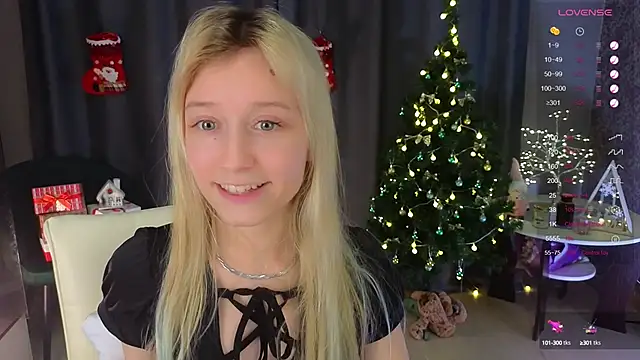 Snapshot of Arveni chatting on 12.07.24 Arveni online show from 12.07.24