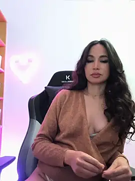 Naughty-Jessie online show from 11.15.25