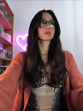 Snapshot of Naughty-Jessie chatting on 02.12.26 Naughty-Jessie online show from 02.12.26