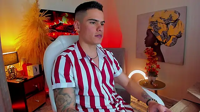 Snapshot of Matias_Murrier chatting on 01.25.25 Matias Murrier online show from 01.25.25