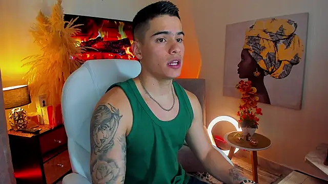 Snapshot of Matias_Murrier chatting on 02.04.25 Matias Murrier online show from 02.04.25