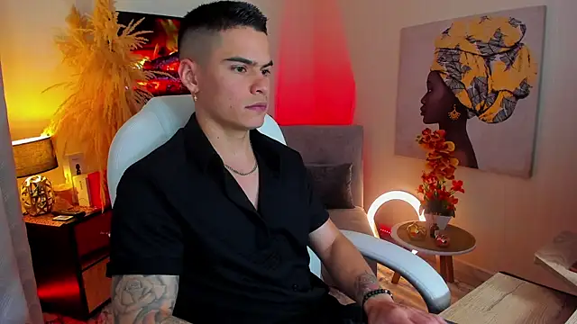 Snapshot of Matias_Murrier chatting on 02.21.25 Matias Murrier online show from 02.21.25