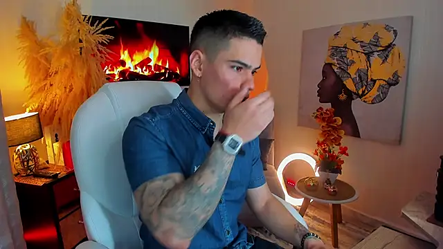 Snapshot of Matias_Murrier chatting on 03.10.25 Matias Murrier online show from 03.10.25