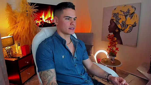 Snapshot of Matias_Murrier chatting on 03.10.25 Matias Murrier online show from 03.10.25