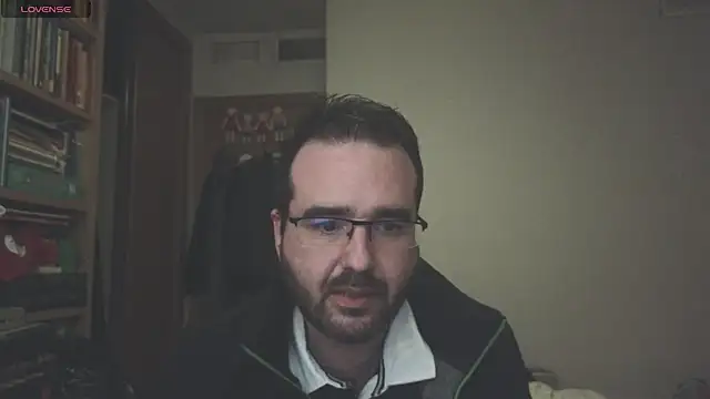 curiosillo83 online show from 03.12.25