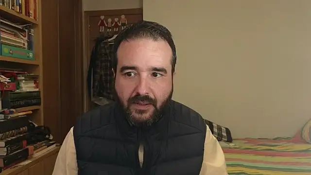 curiosillo83 online show from 11.06.25