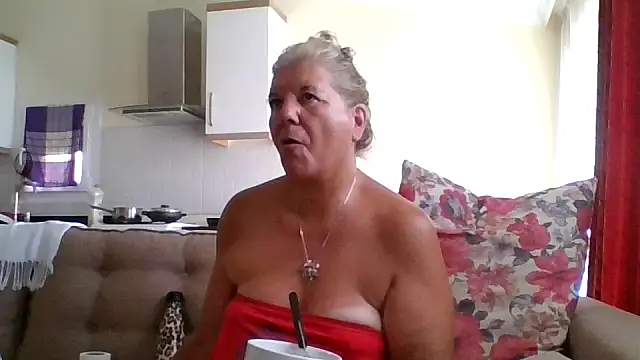 TrustfulVampire1 online show from 07.05.26