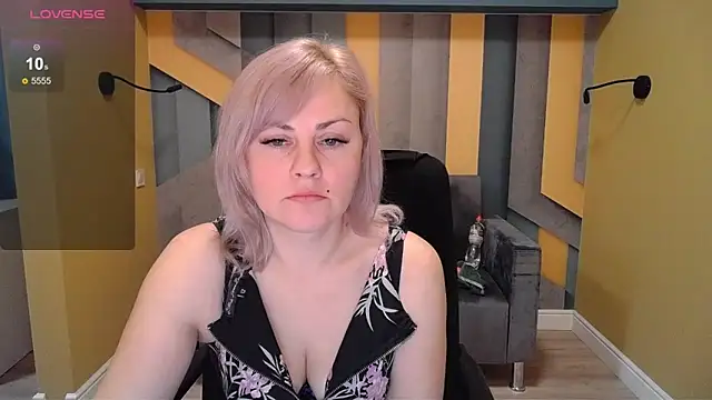 Candy Long online show from 12.09.24