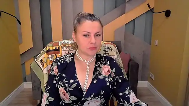 Candy Long online show from 10.14.25