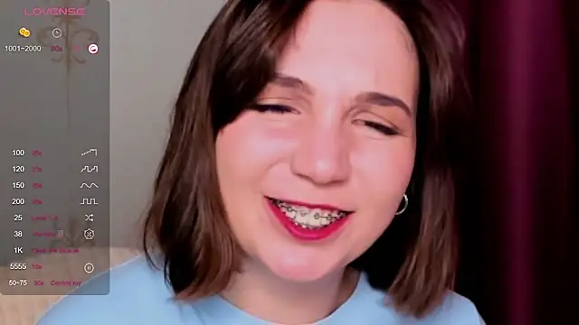 Snapshot of KindHazelHere_ chatting on 02.11.25 KindHazelHere online show from 02.11.25