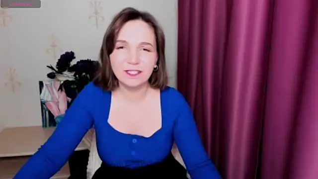 Snapshot of KindHazelHere_ chatting on 02.12.25 KindHazelHere online show from 02.12.25