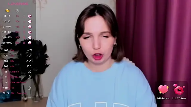 Snapshot of KindHazelHere_ chatting on 02.13.25 KindHazelHere online show from 02.13.25