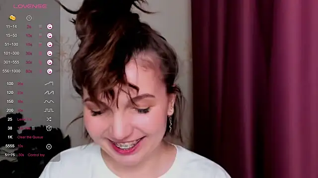 Snapshot of KindHazelHere_ chatting on 02.25.25 KindHazelHere online show from 02.25.25