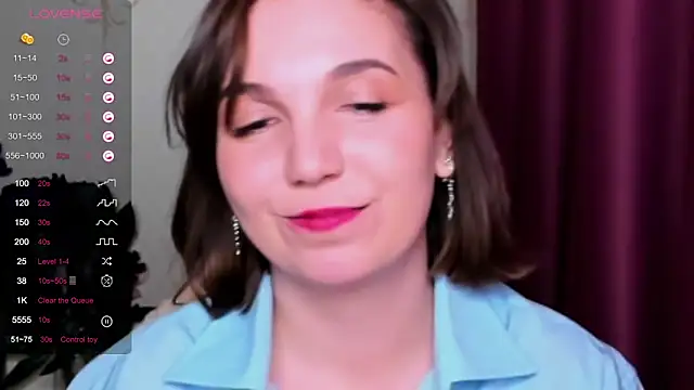 Snapshot of KindHazelHere_ chatting on 03.01.25 KindHazelHere online show from 03.01.25