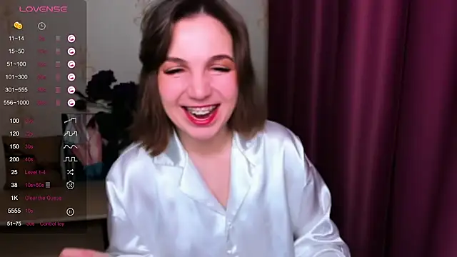 Snapshot of KindHazelHere_ chatting on 03.05.25 KindHazelHere online show from 03.05.25