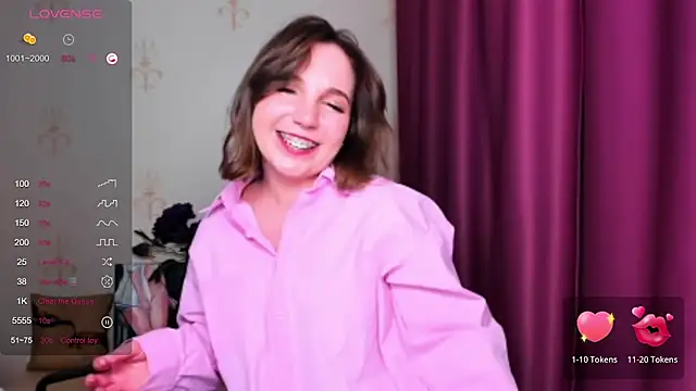 Snapshot of KindHazelHere_ chatting on 03.06.25 KindHazelHere online show from 03.06.25