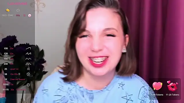 Snapshot of KindHazelHere_ chatting on 03.07.25 KindHazelHere online show from 03.07.25