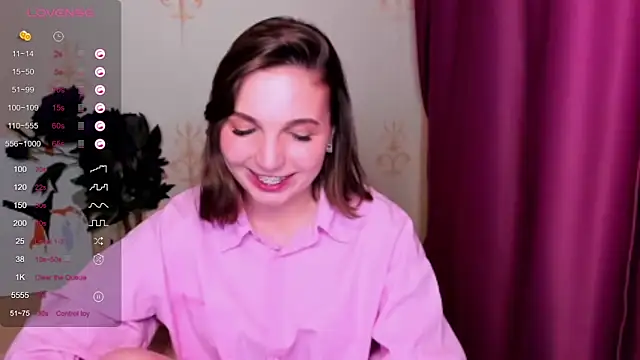 Snapshot of KindHazelHere_ chatting on 03.22.25 KindHazelHere online show from 03.22.25