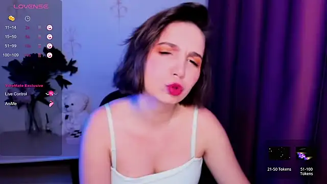 KindHazelHere  online show from 11.12.25