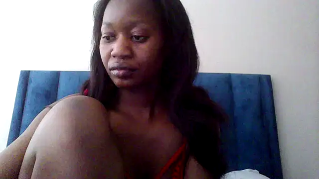 Snapshot of Hardnipples8 chatting on 10.06.25 Hardnipples8 online show from 10.06.25