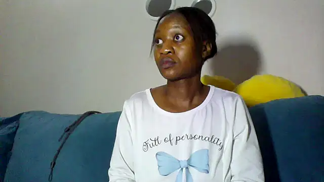 Snapshot of Hardnipples8 chatting on 10.20.25 Hardnipples8 online show from 10.20.25