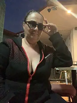 Snapshot of eroticjessitop chatting on 03.18.25 eroticjessitop online show from 03.18.25