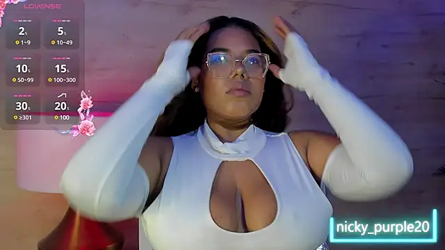  nickypurple  online show from 01.27.25