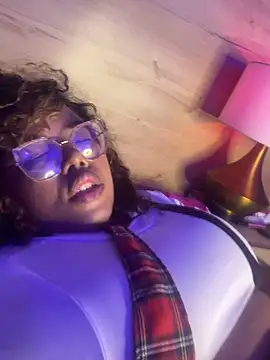  nickypurple  online show from 03.05.25