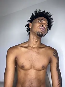 Snapshot of matatanlove chatting on 10.13.25 matatanlove online show from 10.13.25