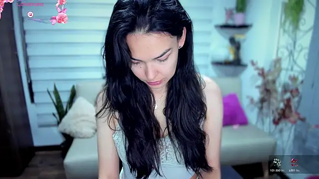 Snapshot of Lunlunera chatting on 10.06.25 Lunlunera online show from 10.06.25