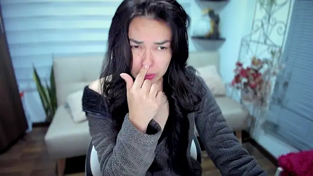 Lunlunera online show from 12.20.25