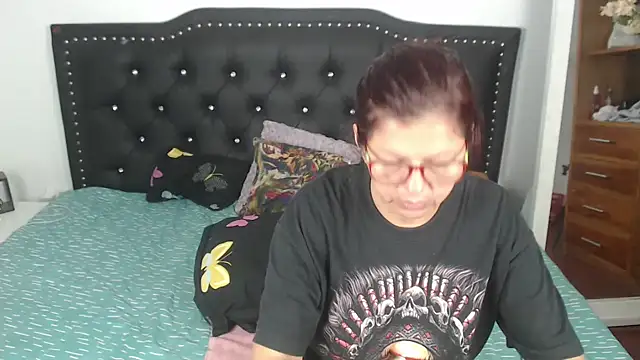 Snapshot of jellyfishhot chatting on 02.11.25 jellyfishhot online show from 02.11.25