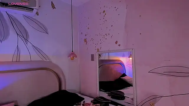 JESYSOZ23  online show from 02.20.25