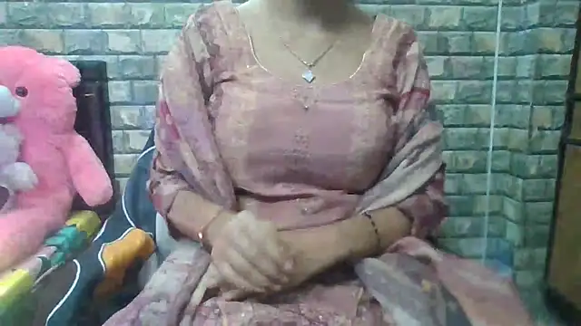 Sexy iknoor online show from 10.20.25