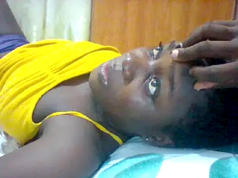 Snapshot of Alessandrajenna chatting on 02.19.25 Alessandrajenna online show from 02.19.25