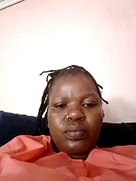 Snapshot of pretty-donna chatting on 10.14.25 pretty-donna online show from 10.14.25