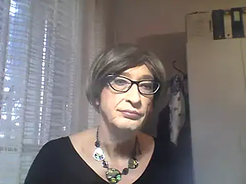 Snapshot of pantyhosex chatting on 03.17.25 pantyhosex online show from 03.17.25