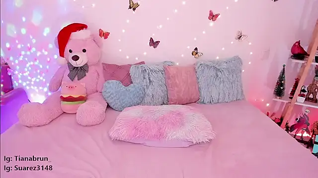 Zara uwu  online show from 12.12.24