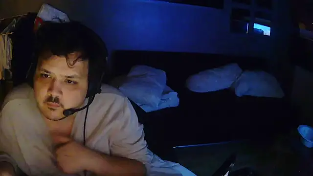 Bebemickey75 online show from 11.28.25