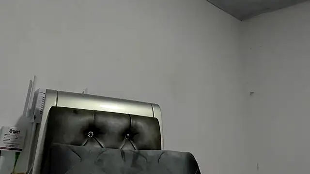 Snapshot of Angelblue_ chatting on 10.16.25 Angelblue online show from 10.16.25