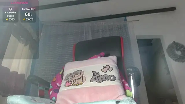 Snapshot of wendy_rivera_ chatting on 10.26.25 wendy rivera online show from 10.26.25